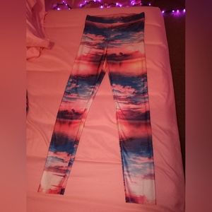 Victoria's Secret pink sunset leggings size Small!